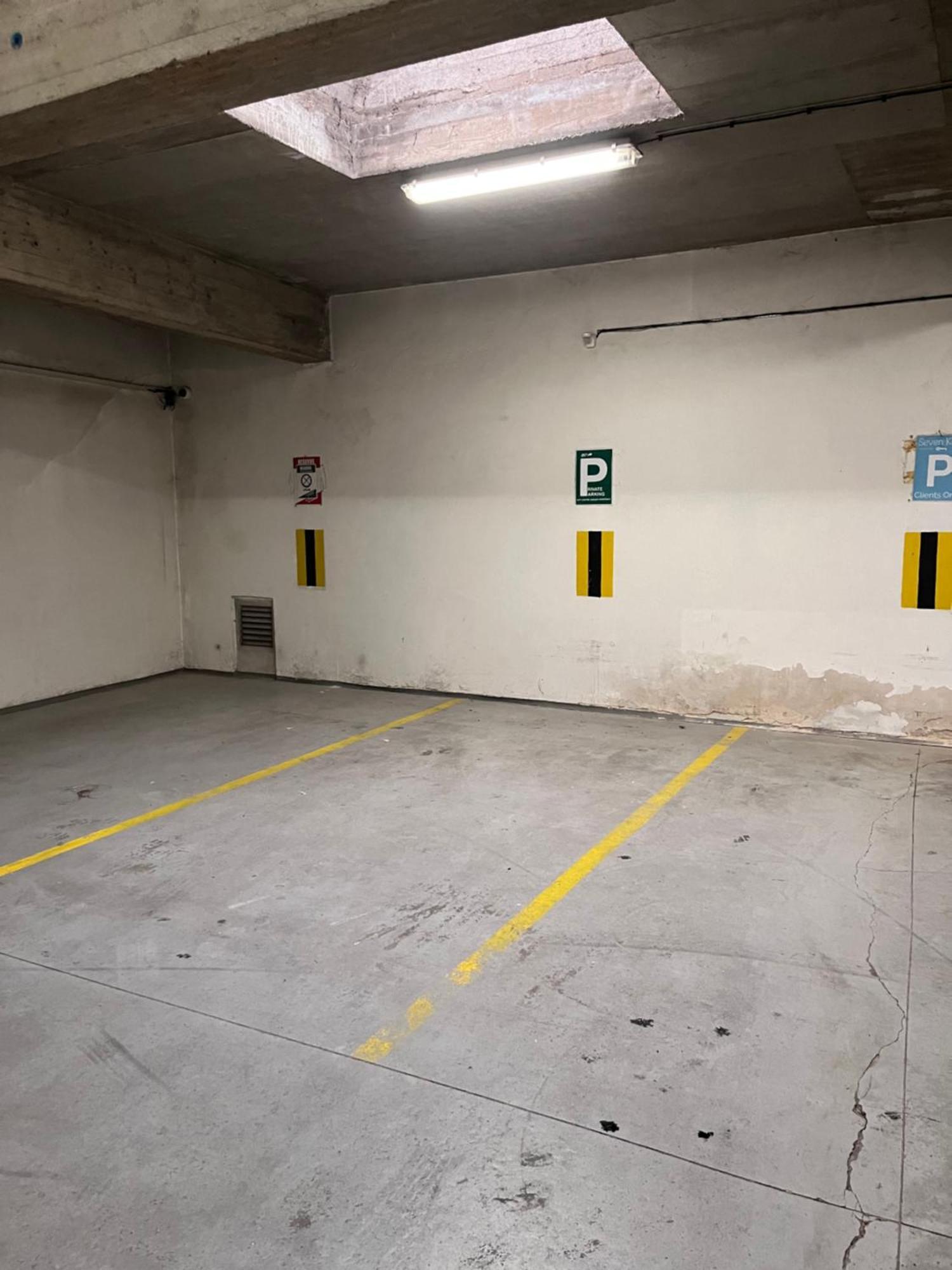 City Centre Apartment With Parking Prag Dış mekan fotoğraf